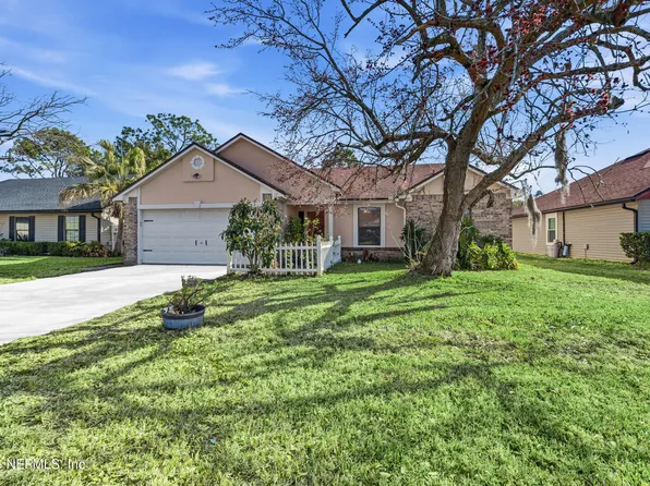 407 NAUGATUCK Drive, Jacksonville, FL 32225