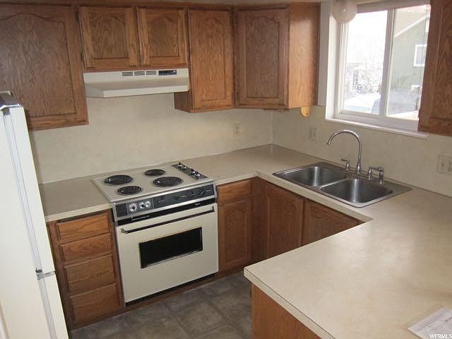 2nd image of 1133 W 1850 S