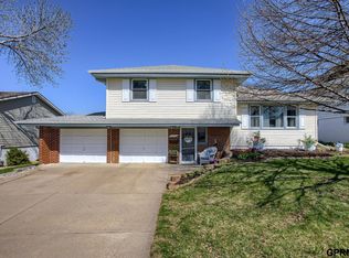 4987 S 87th St, Omaha, NE 68127