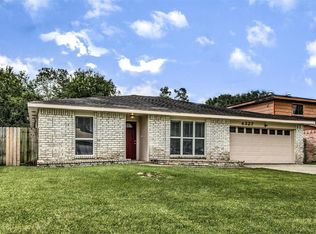 4327 Lucian Ln, Friendswood, TX 77546
