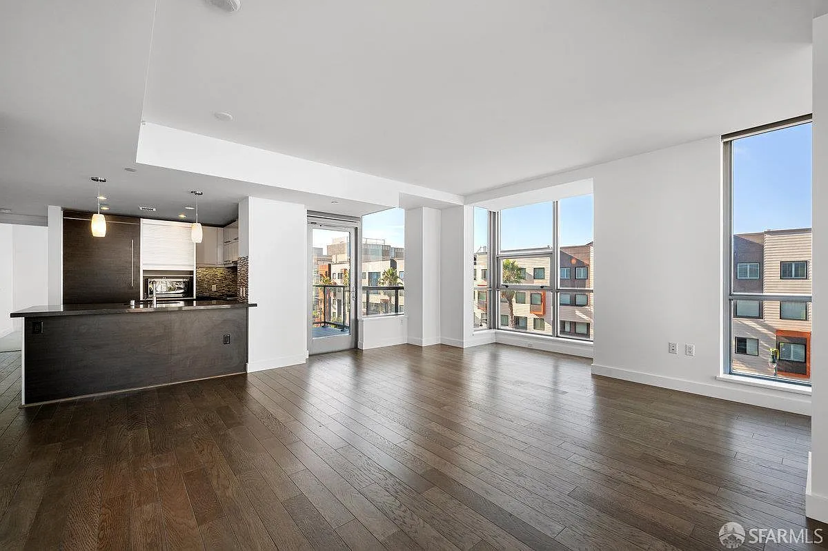 2 bed, 2.0 bath, 1318 sqft, $8,250 — Photo 4
