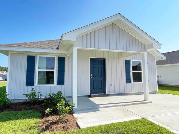 6269 Firefly Dr, Milton, FL 32583