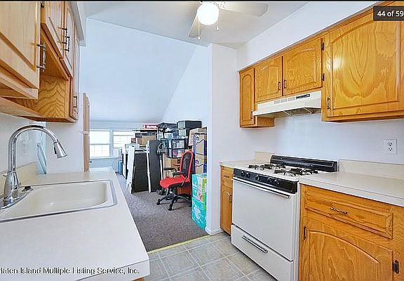 3rd image of 1271 N Railroad Ave #22