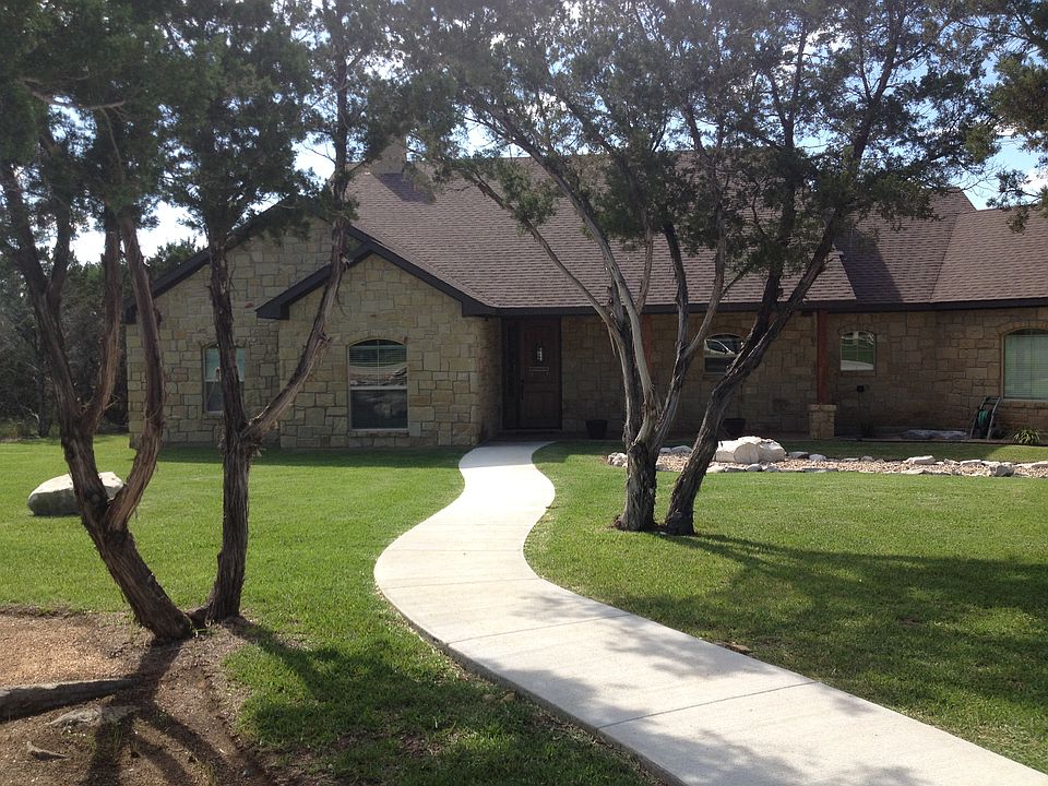 1st image of 401 Capstone Dr