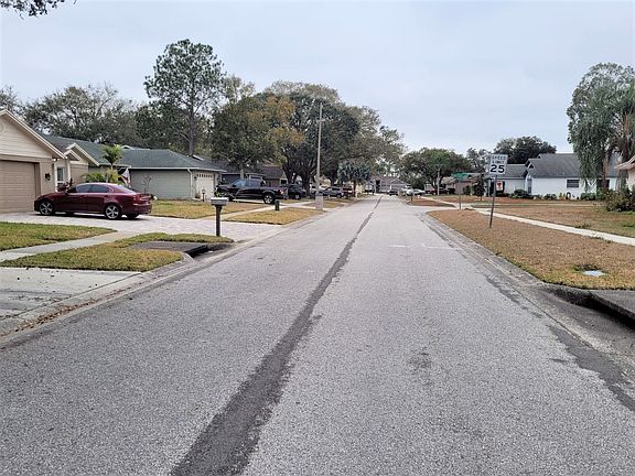 4th image of 11911 Cedarfield Dr