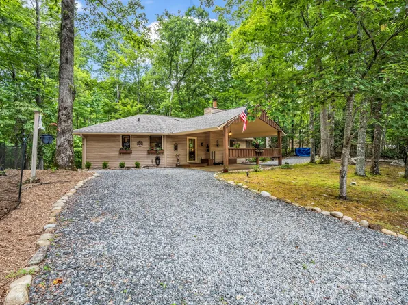 138 Ohwanteska Ln, Brevard, NC 28712