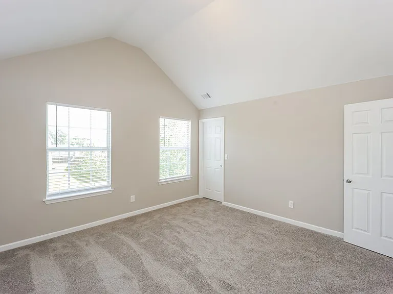 6109 Hemperly Rd — Photo 13