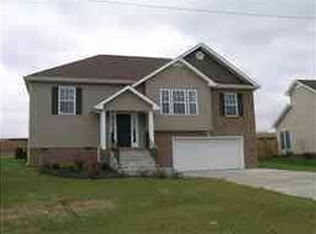 418 Berry Cir, Springfield, TN 37172