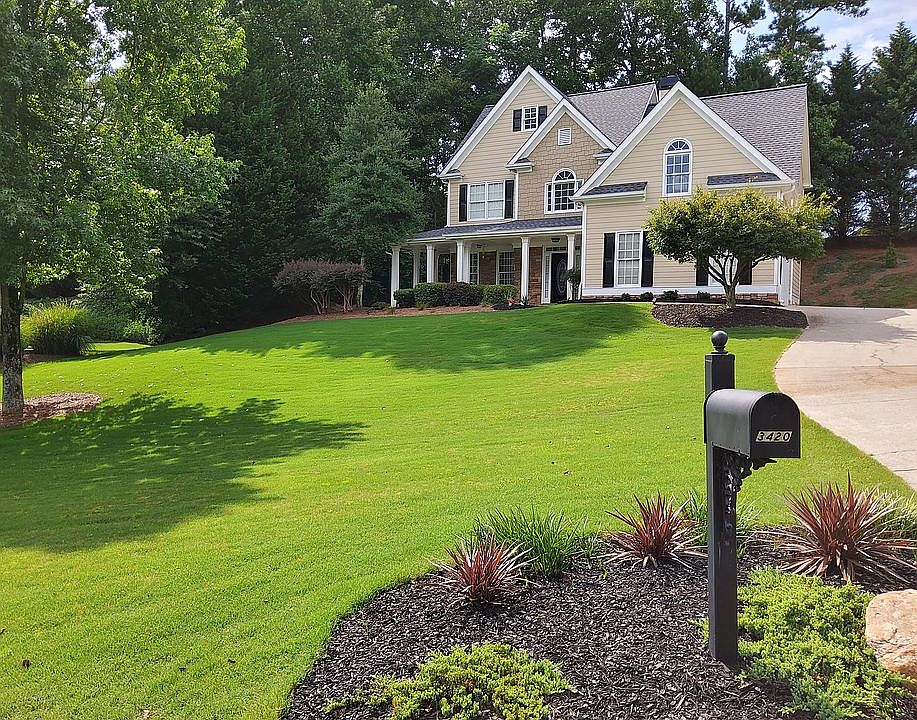 Large front lawn.