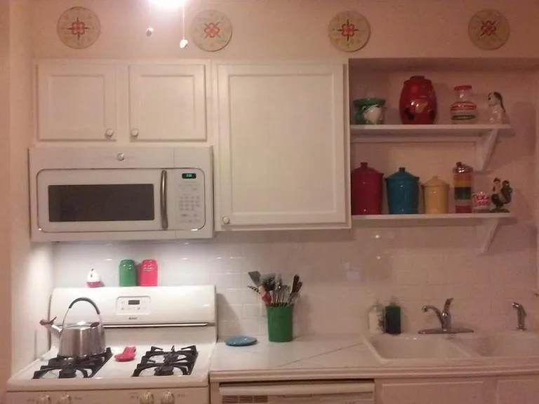 675 Loeb St — Photo 3