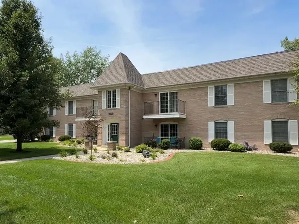 2629 Georgetowne Dr Unit A-1, Highland, IN 46322