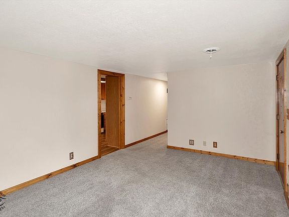 5th image of 46 Jordan Dr
