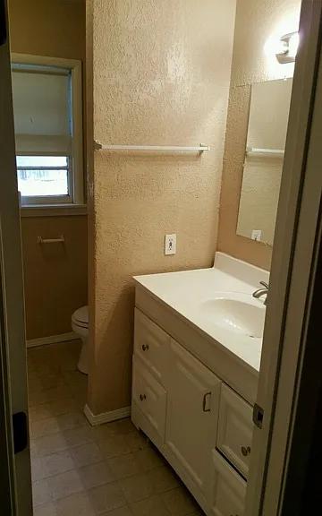 1814 Hondo St — Photo 2