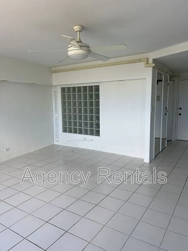 Studio, 1.0 bath, 436 sqft, $1,950 — Photo 2