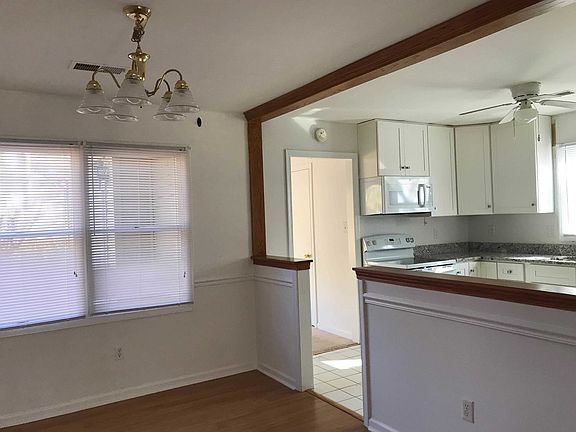 4th image of 104 Haradd Ln