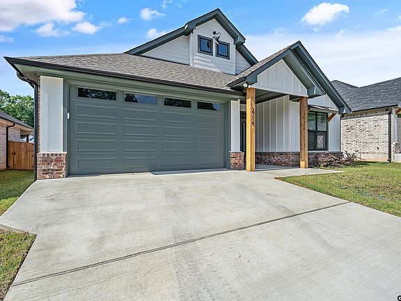 2nd image of 2719 Royal Village Way