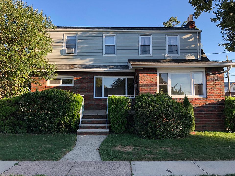 1st image of 4-02 Bergen Ave Floor 1