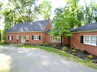 1345 Johnson Rd, Charleston, WV 25314