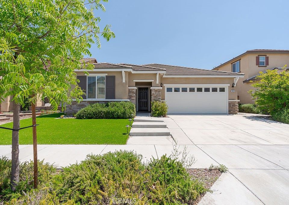 1st image of 24629 Comanche Creek Dr
