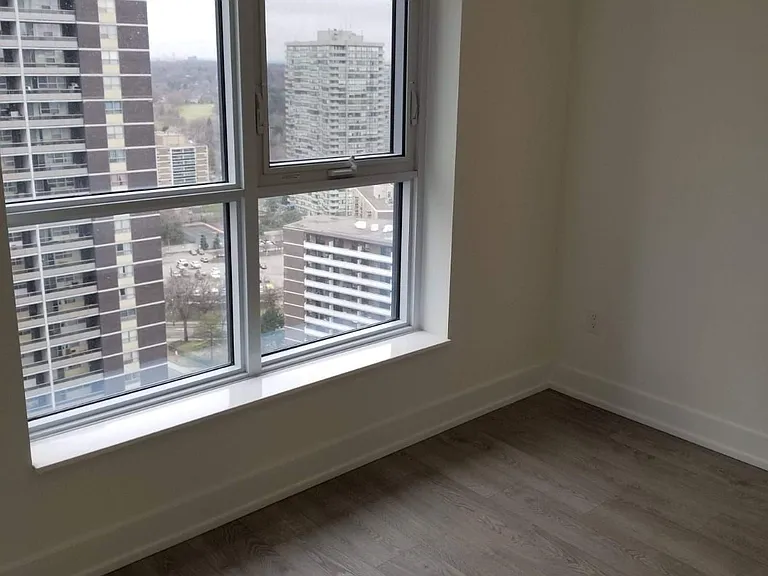 7 Mabelle Ave #2302 — Photo 33