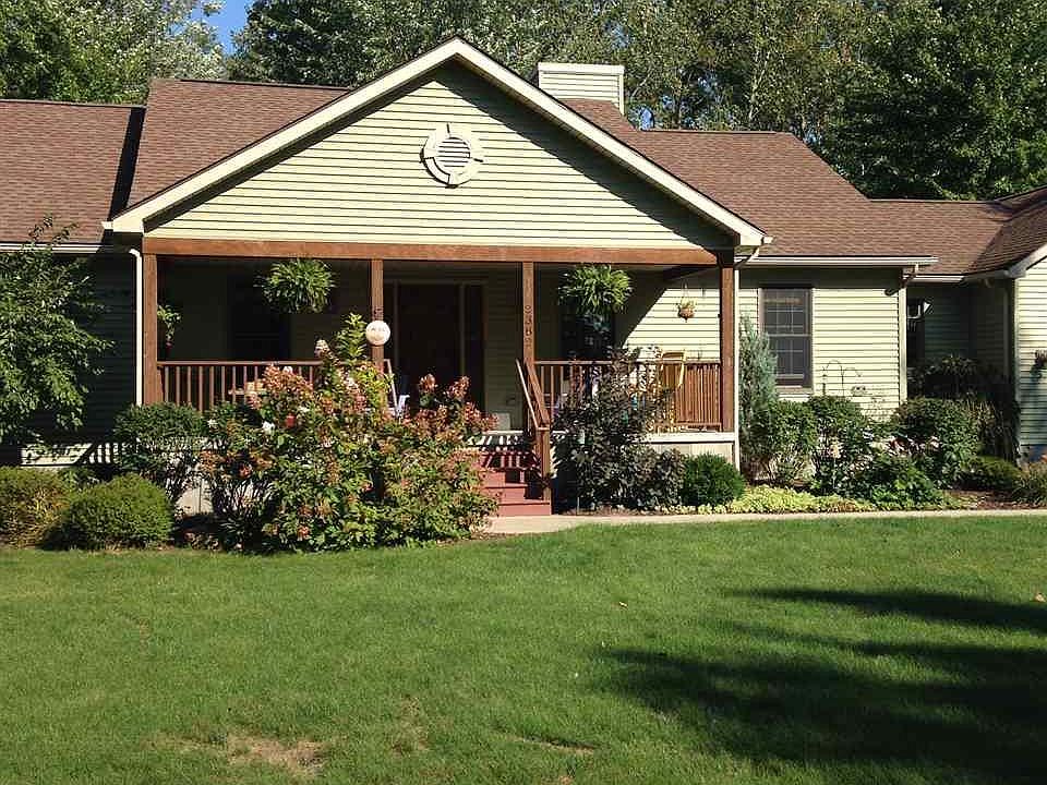 1st image of 2382 Birch Dr