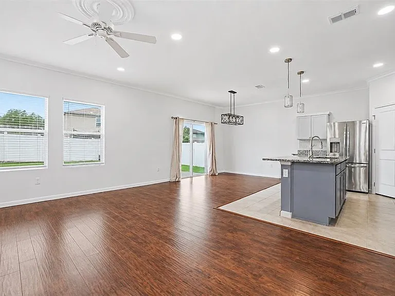 2270 Hemingway Cir — Photo 3