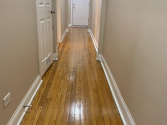 4th image of 4830 W Adams St #2