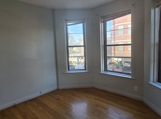 3652 S Wallace St #2N, Chicago, IL 60609