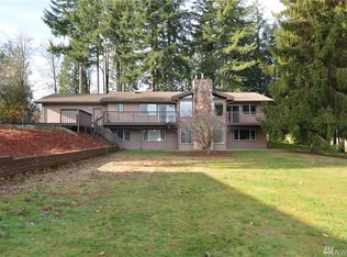 4820 Columbia Heights Rd, Longview, WA 98632