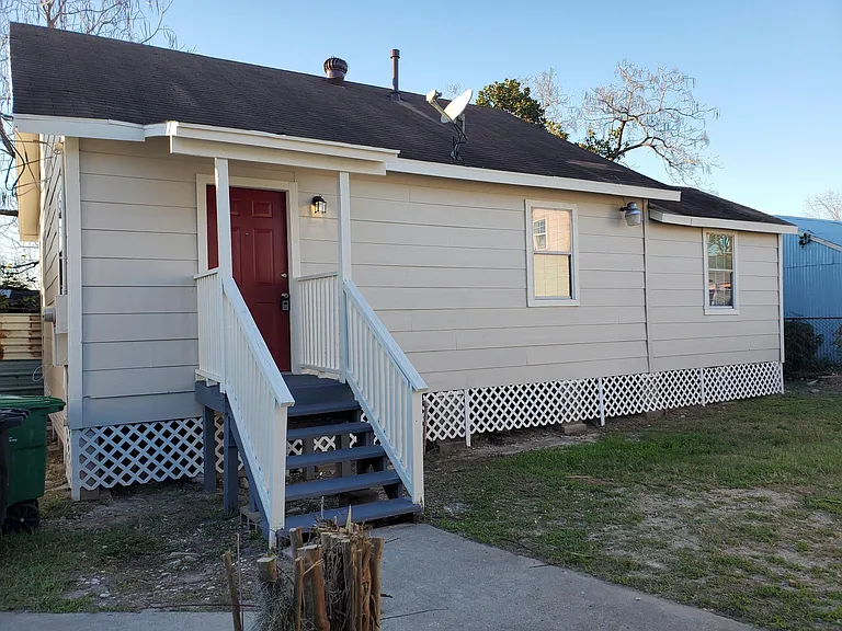 7307 Avenue H #B — Photo 16