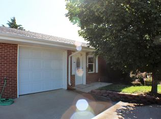 1210 Bluestem Dr APT C, Madison, KS 66860