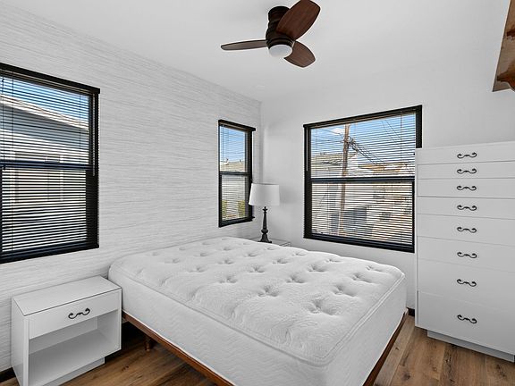 4th image of 1107 Balboa Ave