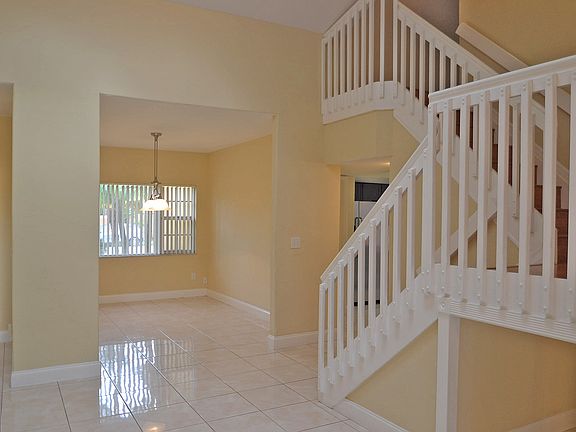 3rd image of 8812 NW 152nd Ter