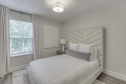 201 Residences — Photo 10
