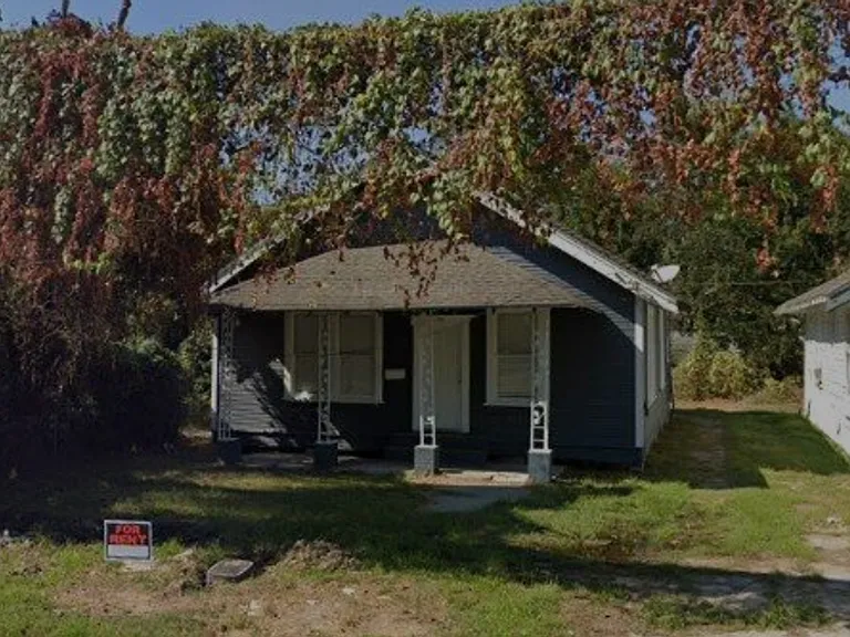 1380 Live Oak Ave — Photo 1