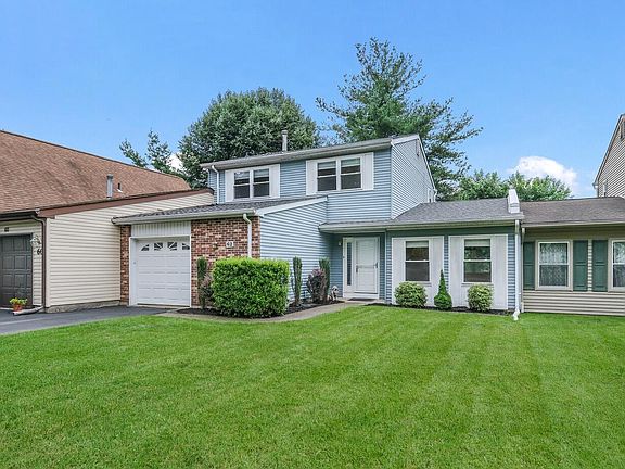 3rd image of 62 King Charles Ln
