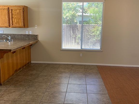 5th image of 5426 W La Vida Ct