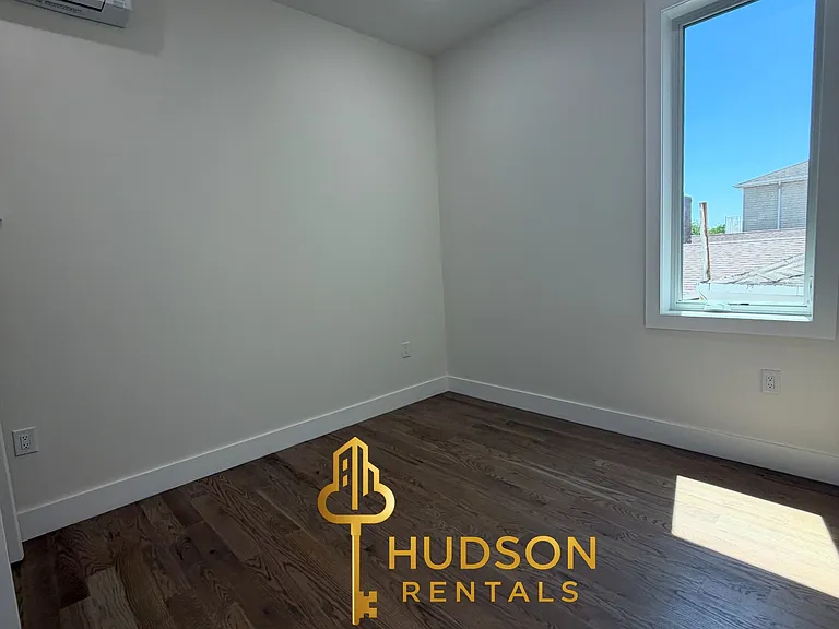 40 Lembeck Ave #309 — Photo 3