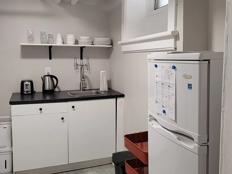 721 Cooper St #B — Photo 11