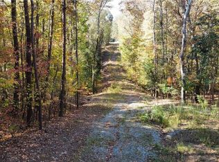 160 Lakeridge Dr, Troy, NC 27371