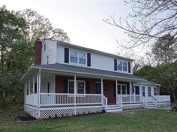 3rd image of 421 Lanyard Rd