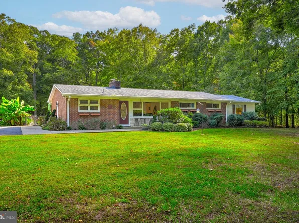 9075 Mitchell Rd, La Plata, MD 20646