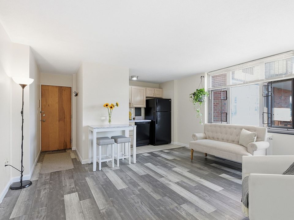 1st image of 125 Trapelo Rd APT 21