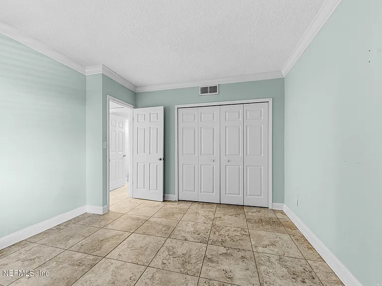 1901 1st St N #401 — Photo 24