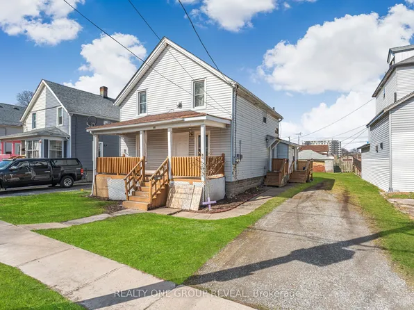 160 Fares St, Pt Colborne, ON L3K 1W2