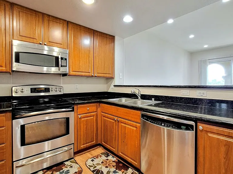 1883 Agnew Rd #304 — Photo 9