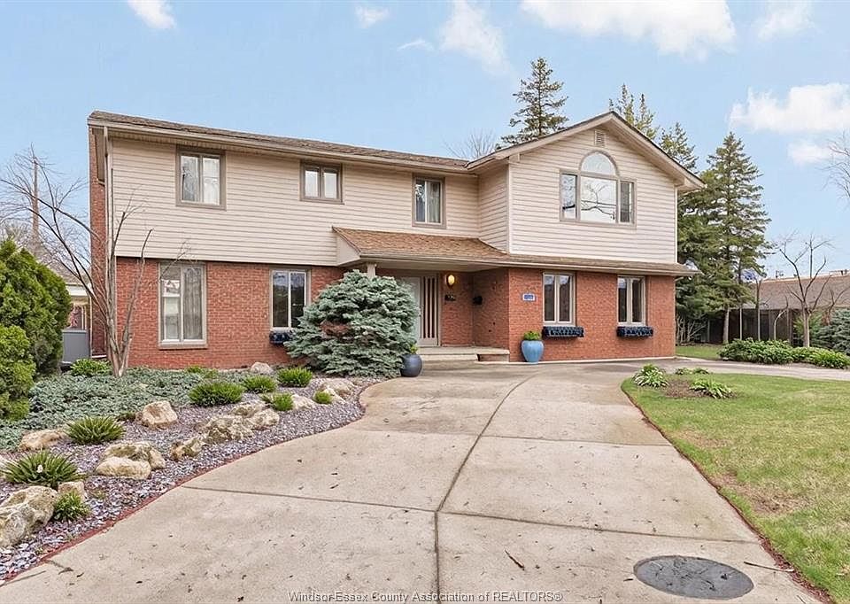 1st image of 3748 Ouellette Ave