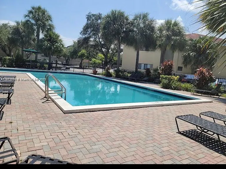 2445 SW 18th Ter #703 — Photo 25