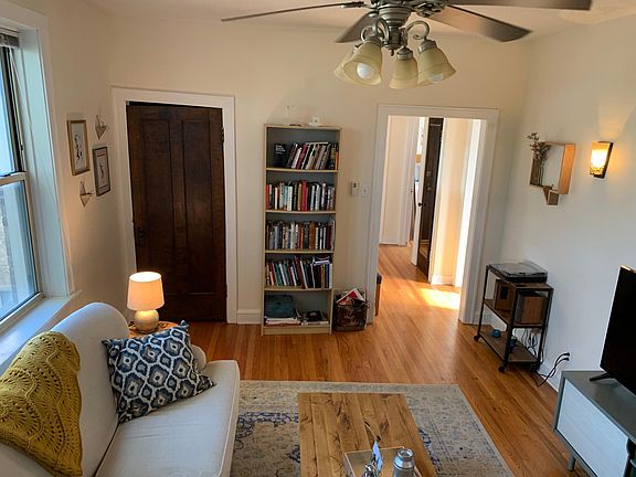 2nd image of 2921 N Whipple St APT 3W