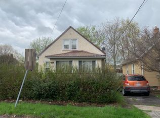 287 N Park Dr, Rochester, NY 14609